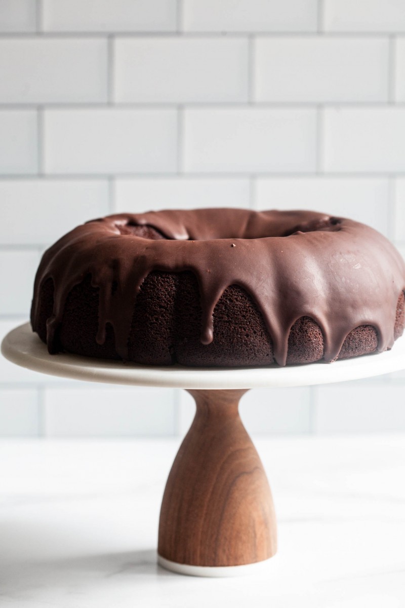 Vegan-choc-bundt-cake-2 Vegan Chocolate Bundt Cake with Chocolate Ganache Glaze