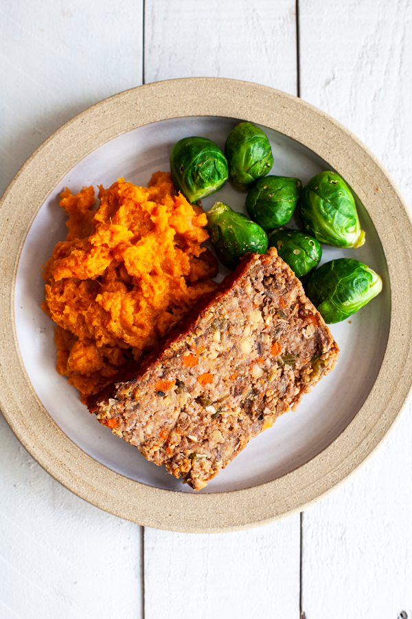 20200506_5eb27018ac0e4 Red Lentil Chickpea Loaf & Simple Vegan Mushroom Gravy