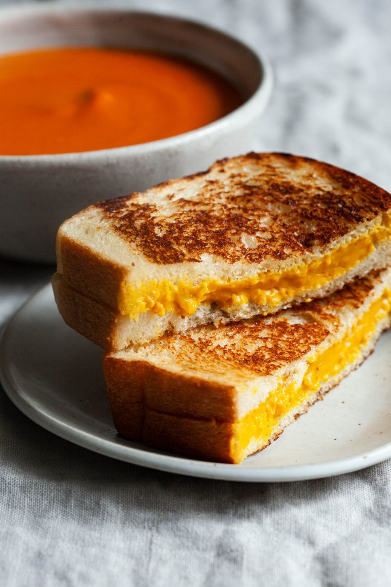 20200506_5eb27ecb205ff Vegan Pantry Tomato Soup & Grilled Cheese