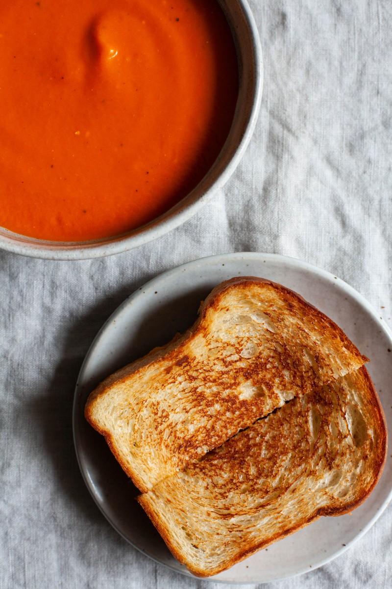 20200506_5eb27ecc697d8 Vegan Pantry Tomato Soup & Grilled Cheese