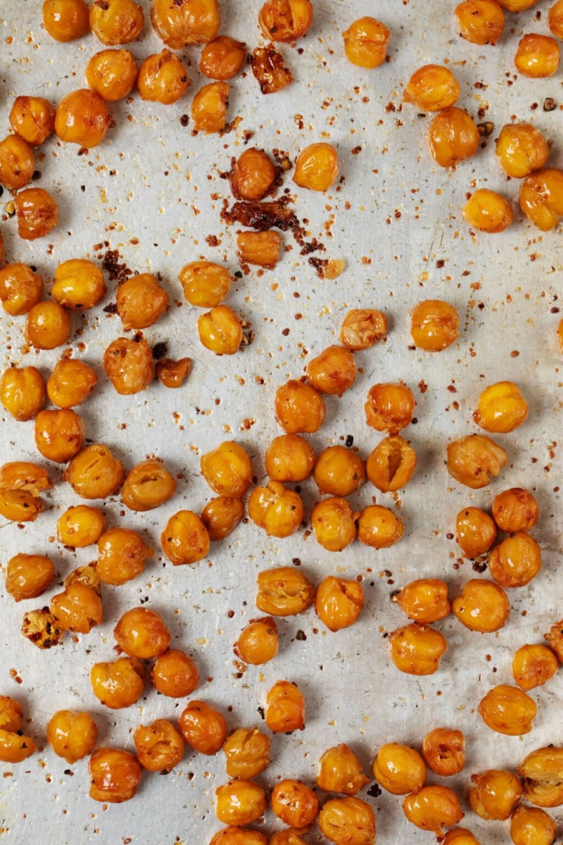 20230525_646f2b71ecdc9 My Favorite Crispy Roasted Chickpeas