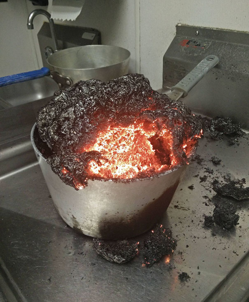 20231023_653620638e00e More Hilarious Cooking Nightmares That Will Make You Feel Like Gordon Ramsay